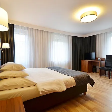 Poduszka Grace Bed & Breakfast Szklarska Poreba